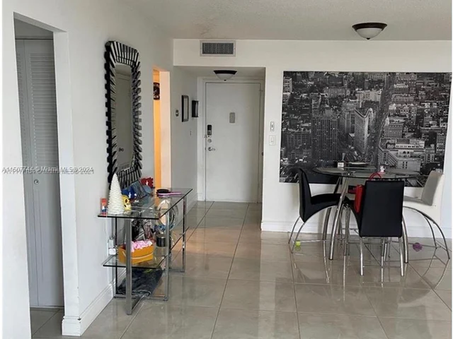 2750 NE 183rd St # 804, Aventura FL 33160