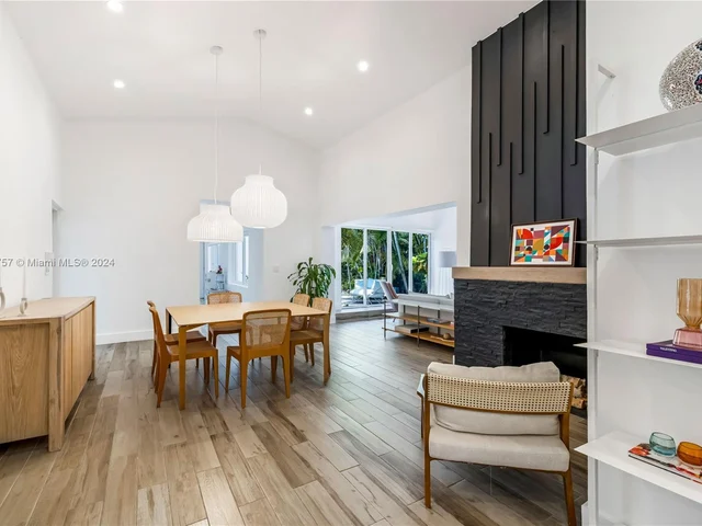 7630 NE 8th Ave, Miami FL 33138