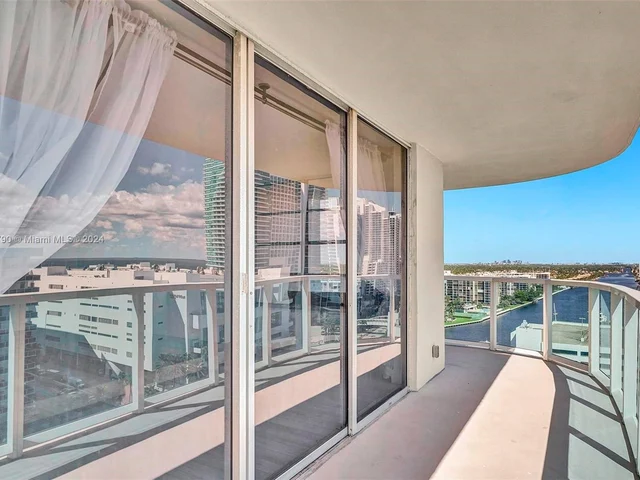 3800 S Ocean Dr # 1720, Hollywood FL 33019