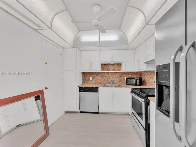 3800 S Ocean Dr # 1720, Hollywood FL 33019