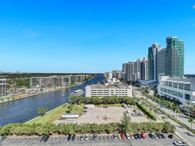 3800 S Ocean Dr # 1720, Hollywood FL 33019