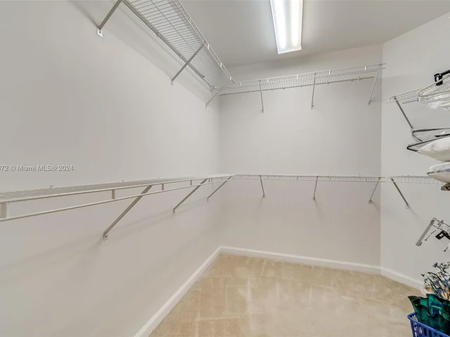 6001 N Ocean Dr # 503, Hollywood FL 33019