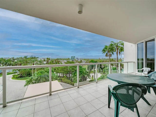 6001 N Ocean Dr # 503, Hollywood FL 33019