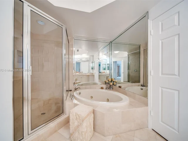 6001 N Ocean Dr # 503, Hollywood FL 33019