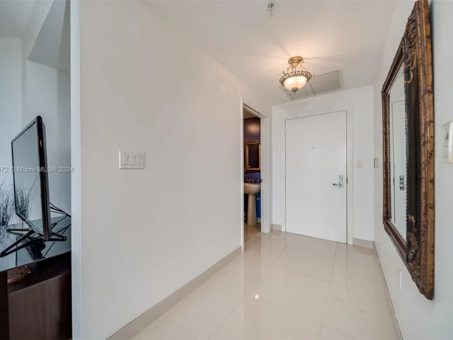 6001 N Ocean Dr # 503, Hollywood FL 33019