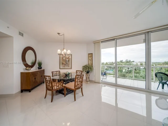 6001 N Ocean Dr # 503, Hollywood FL 33019