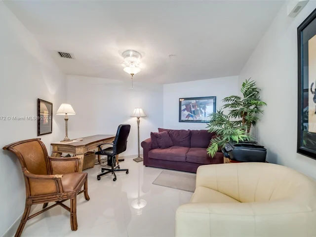 6001 N Ocean Dr # 503, Hollywood FL 33019