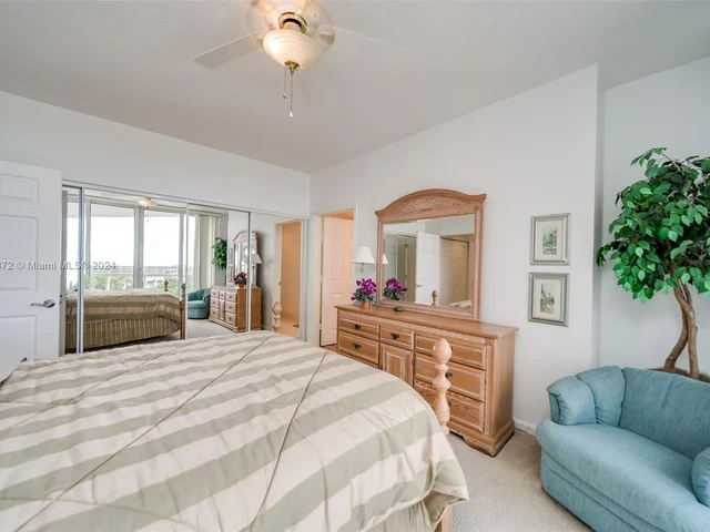 6001 N Ocean Dr # 503, Hollywood FL 33019