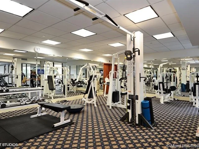 19707 Turnberry Way # 8B, Aventura FL 33180