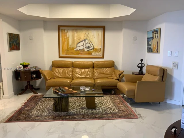 19707 Turnberry Way # 8B, Aventura FL 33180