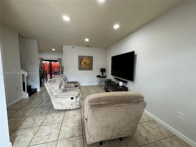 342 NE 37th Ave, Homestead FL 33033