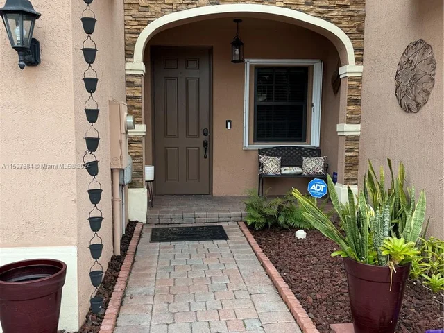 342 NE 37th Ave, Homestead FL 33033