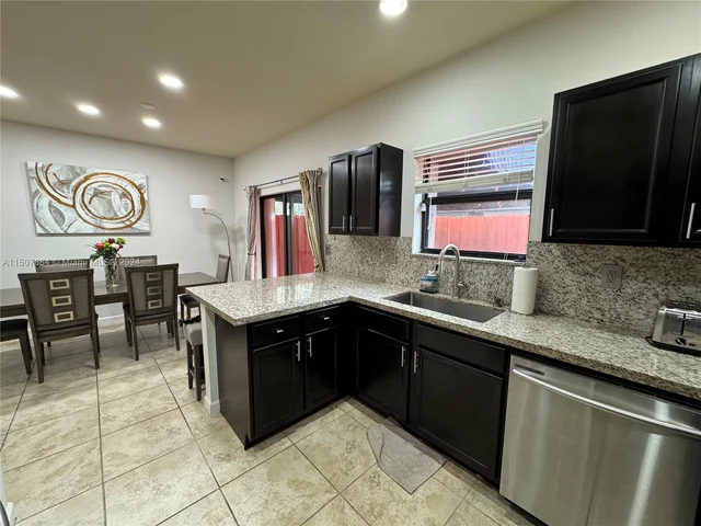 342 NE 37th Ave, Homestead FL 33033