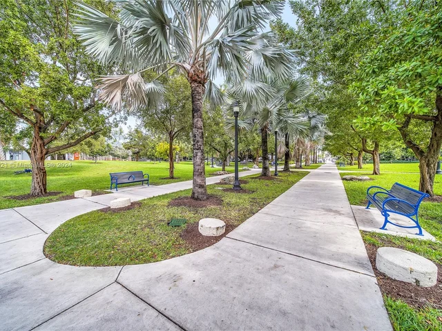 1341 Meridian Ave # 105, Miami Beach FL 33139