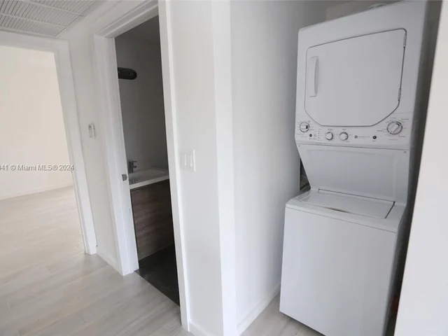 1450 Meridian # 202, Miami Beach FL 33139