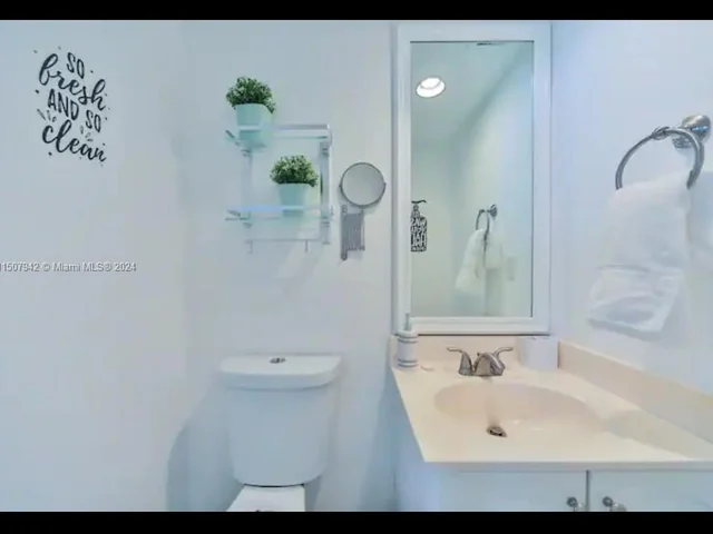 4001 S Ocean Dr # 7L, Hollywood FL 33019