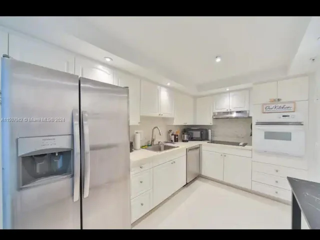 4001 S Ocean Dr # 7L, Hollywood FL 33019