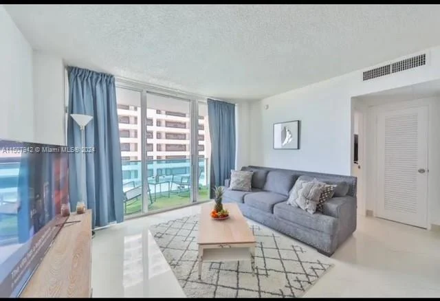 4001 S Ocean Dr # 7L, Hollywood FL 33019