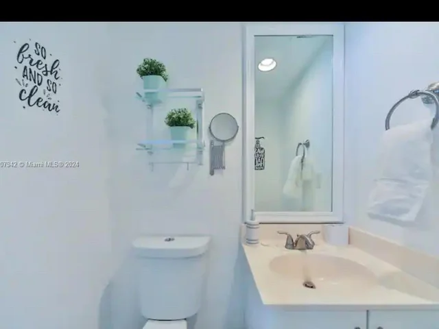 4001 S Ocean Dr # 7L, Hollywood FL 33019