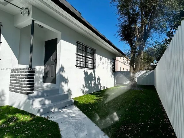 5541 NW 1st Ave # 4, Miami FL 33127