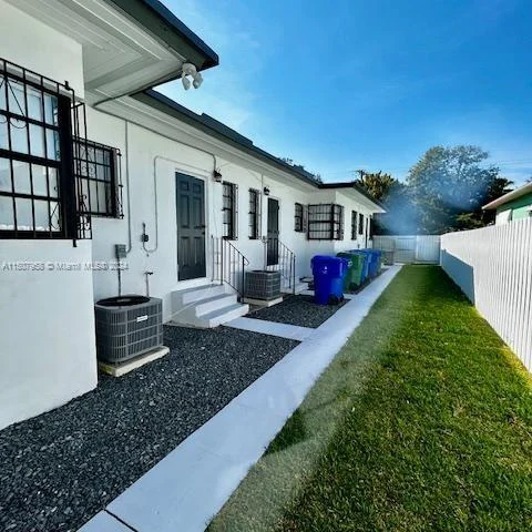 5541 NW 1st Ave # 4, Miami FL 33127