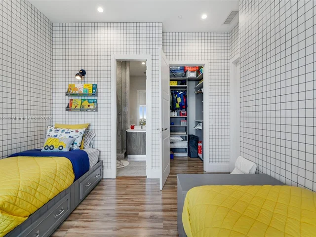 480 NE 31st St, Miami FL 33137