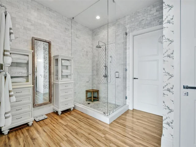 480 NE 31st St, Miami FL 33137