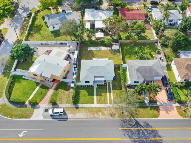 1980 NE 159th St, North Miami Beach FL 33162