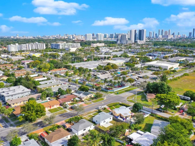 1980 NE 159th St, North Miami Beach FL 33162