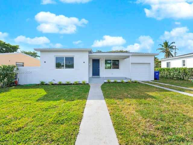 1980 NE 159th St, North Miami Beach FL 33162