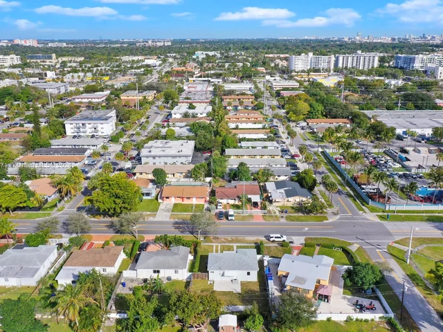 1980 NE 159th St, North Miami Beach FL 33162