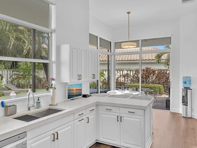 6356 NW 25th Way, Boca Raton FL 33496