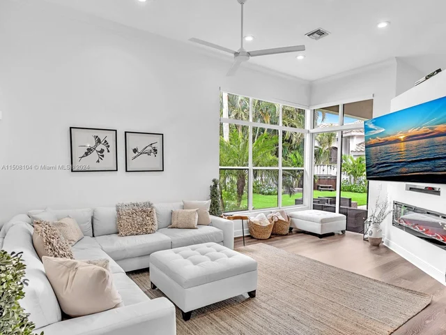 6356 NW 25th Way, Boca Raton FL 33496