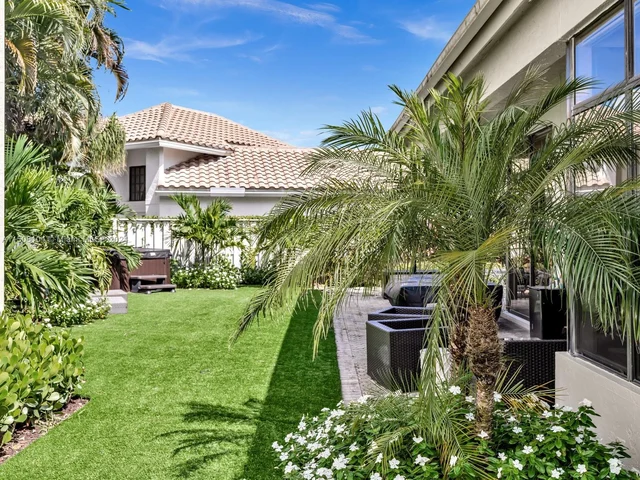 6356 NW 25th Way, Boca Raton FL 33496