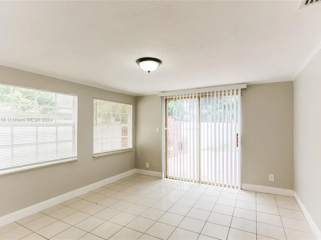 3861 NW 6th Ct # 1, Lauderhill FL 33311