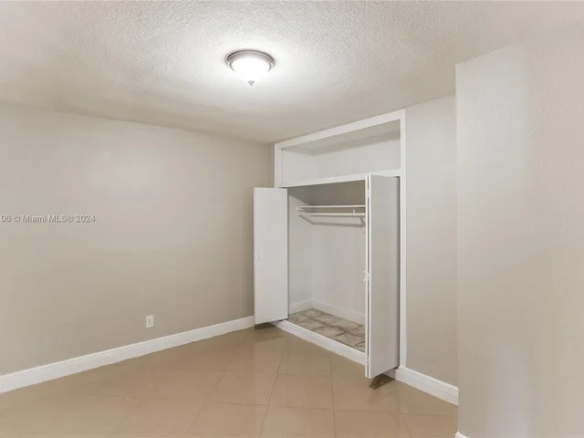 3861 NW 6th Ct # 1, Lauderhill FL 33311