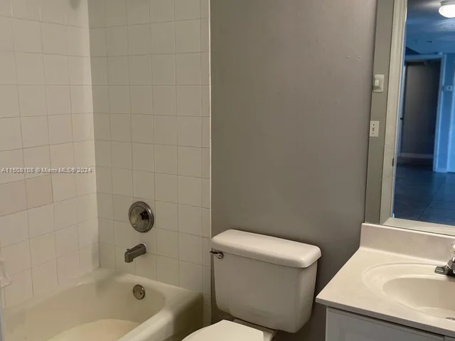 2731 Ocean Club Blvd # 103, Hollywood FL 33019