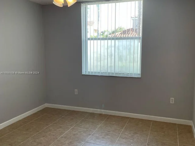 2731 Ocean Club Blvd # 103, Hollywood FL 33019