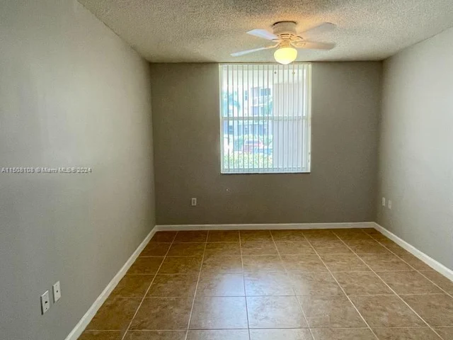 2731 Ocean Club Blvd # 103, Hollywood FL 33019