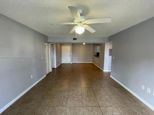 2731 Ocean Club Blvd # 103, Hollywood FL 33019