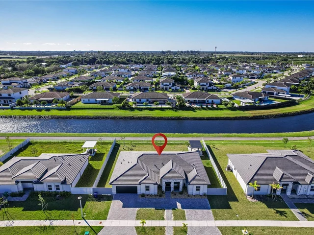 19080 SW 133rd Ct, Miami FL 33177