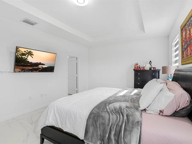 19080 SW 133rd Ct, Miami FL 33177