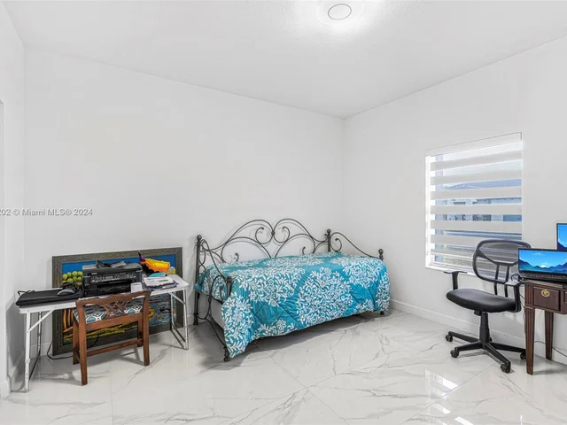 19080 SW 133rd Ct, Miami FL 33177