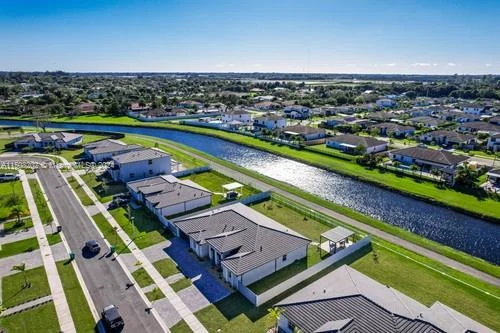 19080 SW 133rd Ct, Miami FL 33177