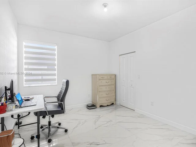 19080 SW 133rd Ct, Miami FL 33177