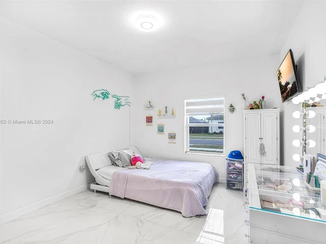 19080 SW 133rd Ct, Miami FL 33177