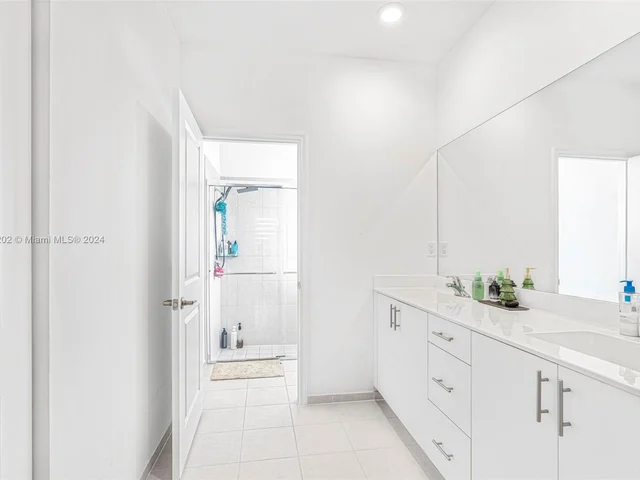 19080 SW 133rd Ct, Miami FL 33177