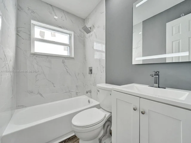 3831 NW 4th Ct, Lauderhill FL 33311