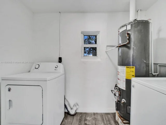 3831 NW 4th Ct, Lauderhill FL 33311