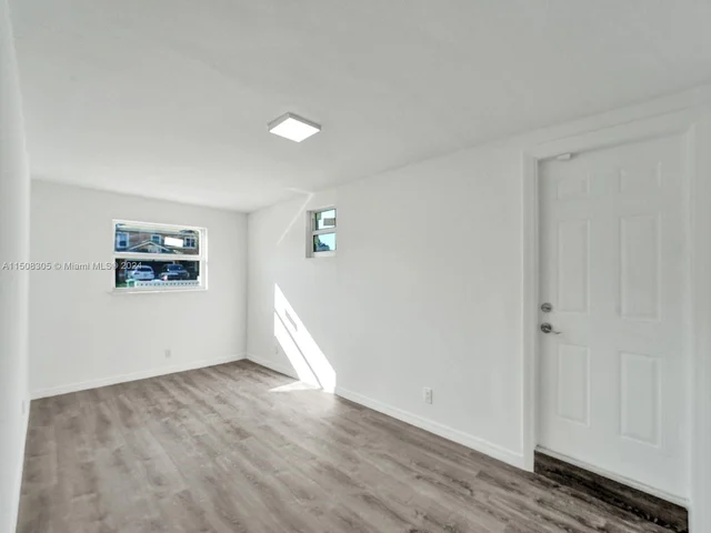 3831 NW 4th Ct, Lauderhill FL 33311